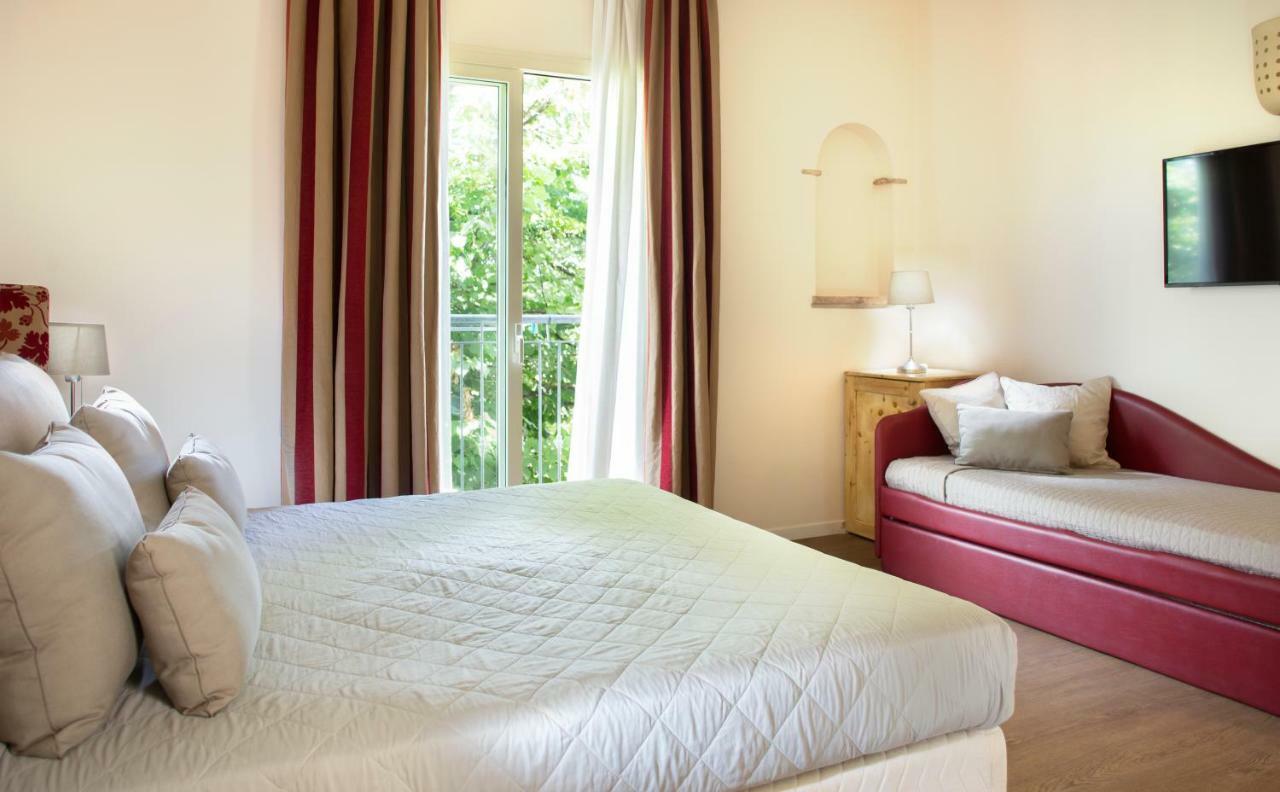Hotel Lamorosa ริมินี ภายนอก รูปภาพ